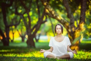 开云官网-蓝白风暴席卷H组，阿根廷完胜厄瓜多尔，苏亚雷斯独造三球演绎锋线神迹